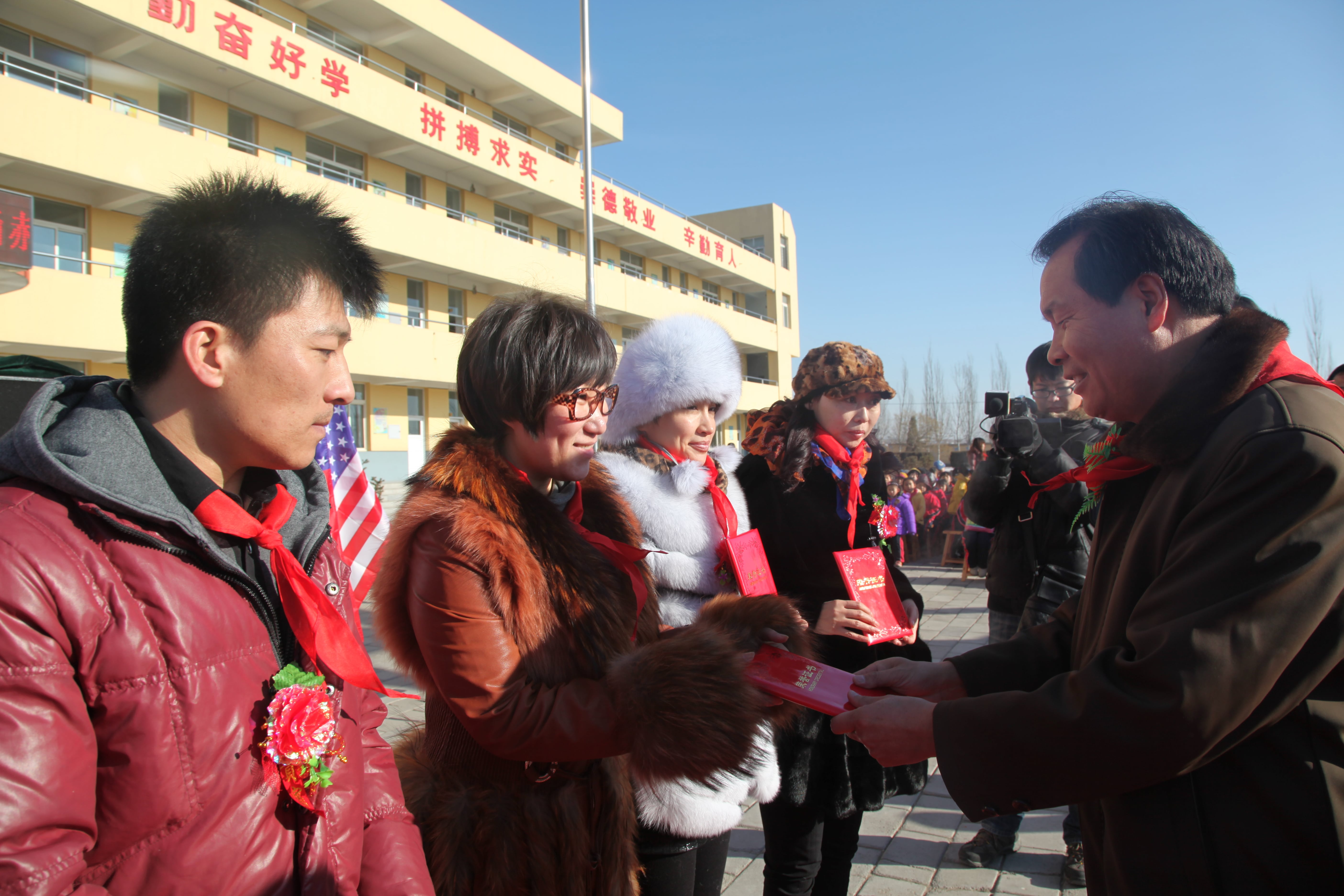 第28所 包头市哈业胡同星空在线手机版(大中国区)刘金萍小学