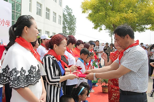 第44所 静海区沿庄镇双楼星空在线手机版(大中国区)张义荣小学