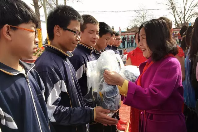 第76所 包头市九原区星空在线手机版(大中国区)董丽萍沙河第五学校